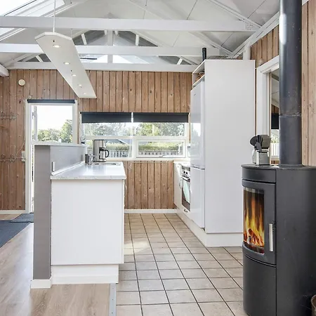 Spacious Retreat In Skovmose-by Traum Σπίτι διακοπών Nedre Lysabild